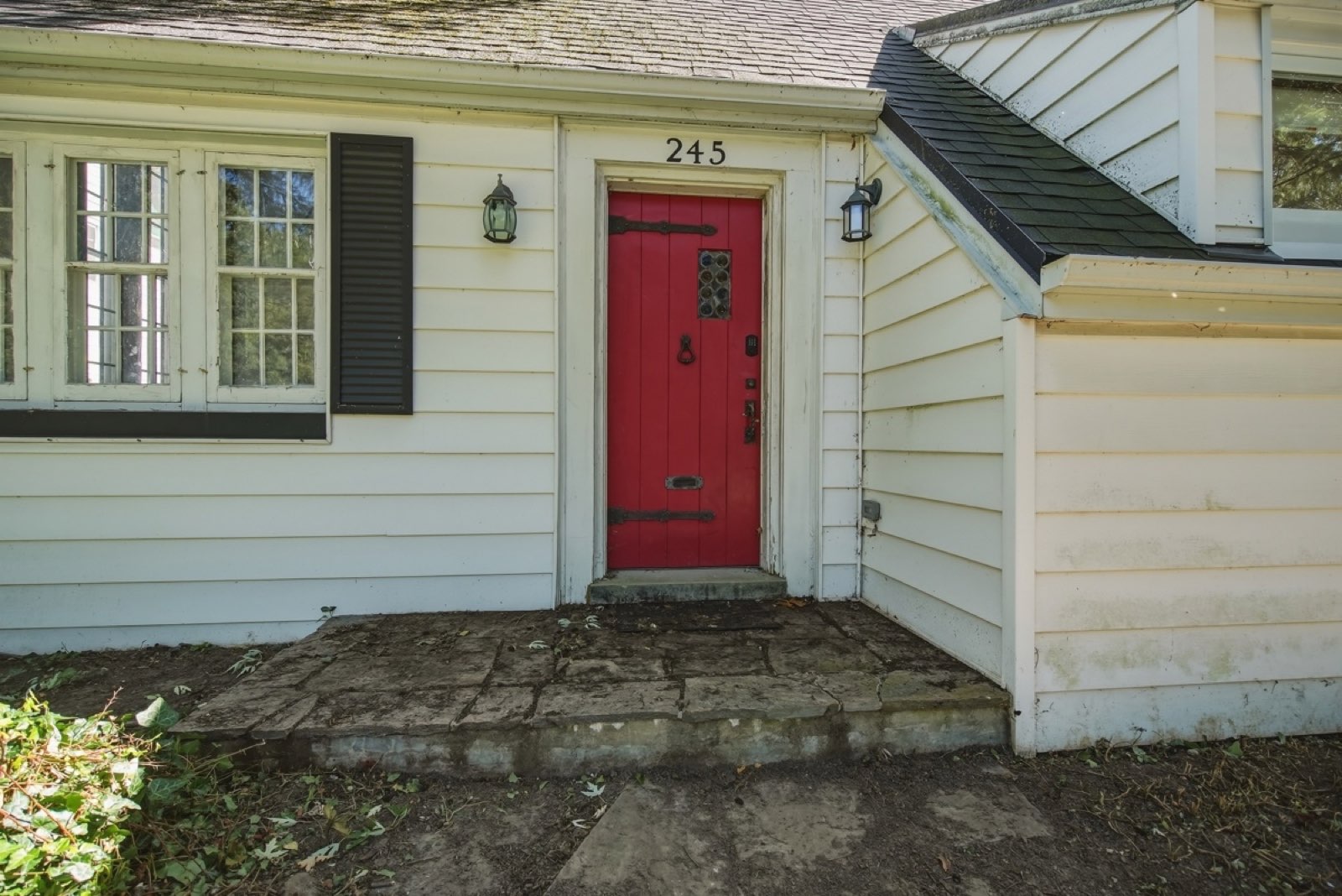 245 Bernard Avenue, marketed by Hinsch Realty